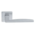 Maniglia Brackle Astra per porta interna in acciaio inox, finitura cromo satinato e rosetta quadrata