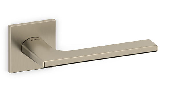 Maniglia Lotus Q per porta interna Olivari
